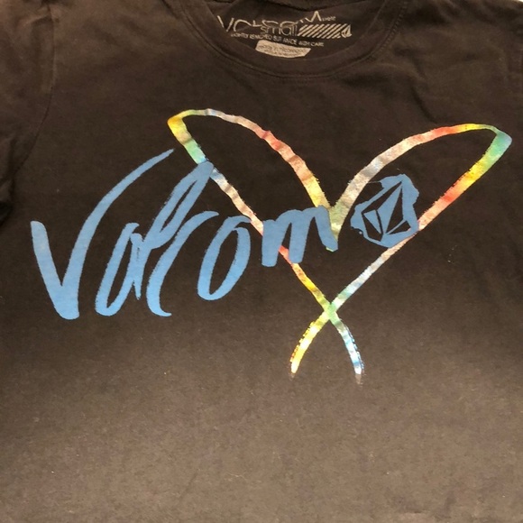 VOLCOM short sleeve tshirt. - Picture 2 of 5